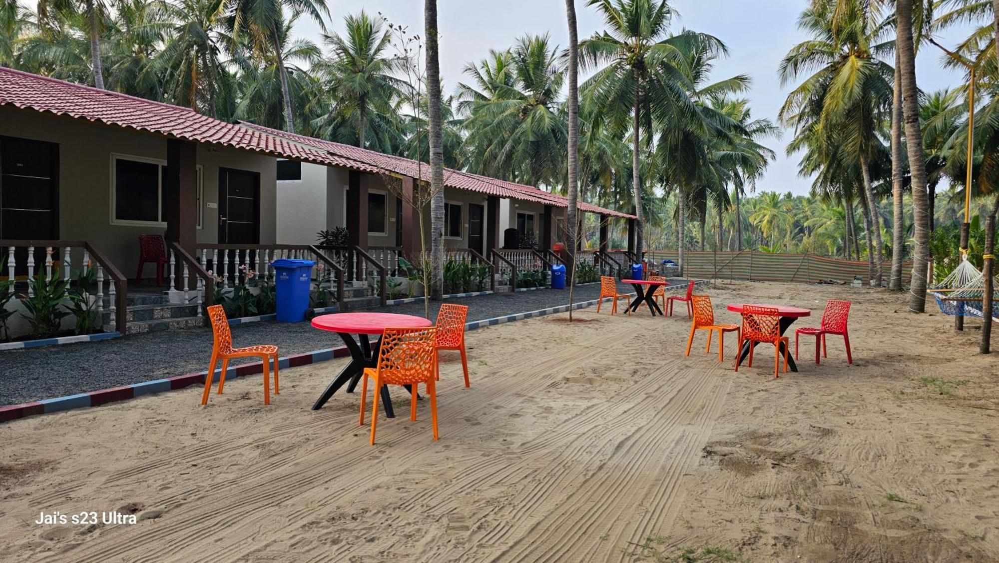 Coastline Beach Resort Perupalem Luaran gambar